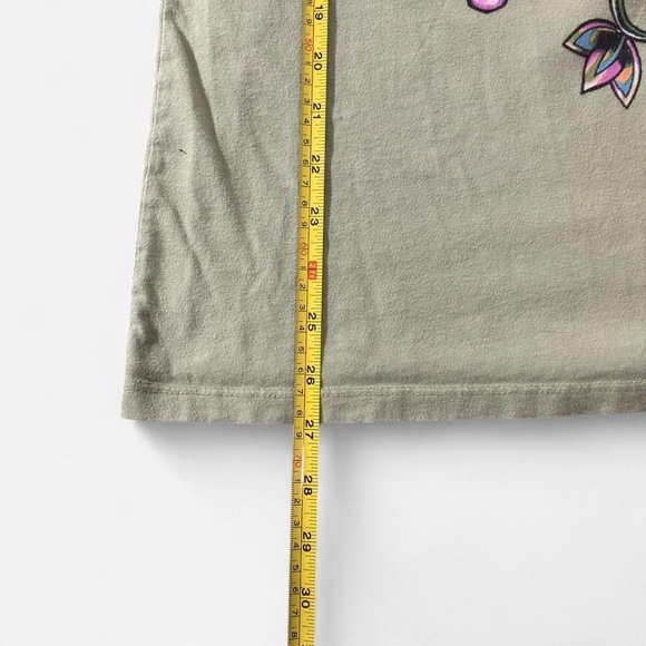 Ed Hardy Light Green Long-Sleeve Graphic Tee with 'Love Kills' Skull - Picture 4 of 5